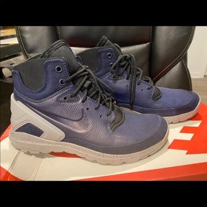 Nike Koth Ultra Mid size 9 NEW in box
